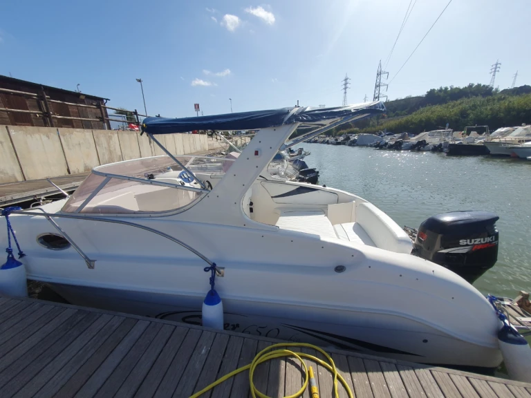 Bareboat Rental Motorboat Saver with a boat licence