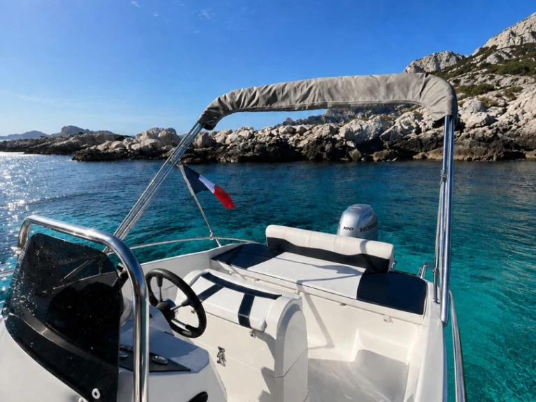 Boat rental Orizzonti Calipso 20 in Marseille on Samboat