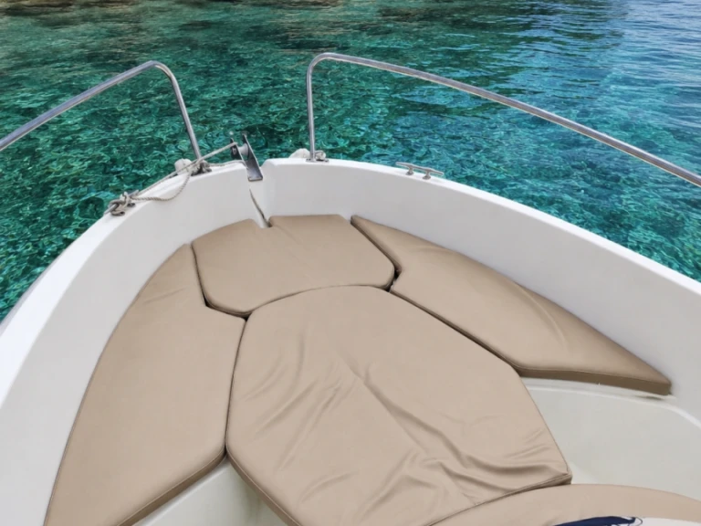 Motorboat rental in Sainte-Maxime - Jeanneau cap-camarat 505 Style