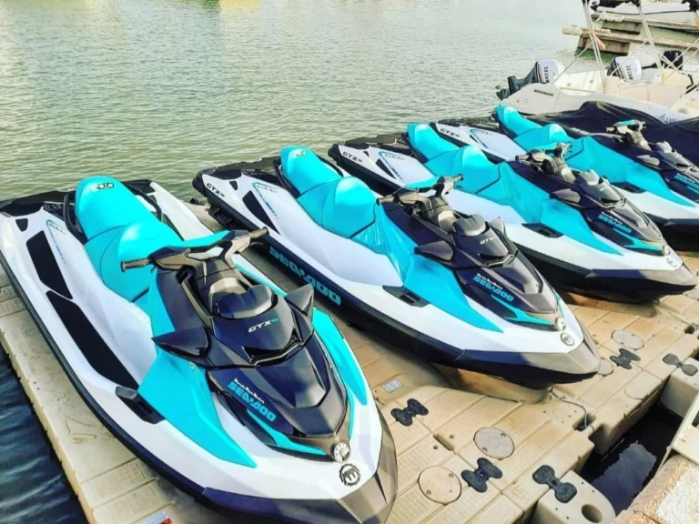 Rent a Sea-Doo GTX 130 Les Issambres