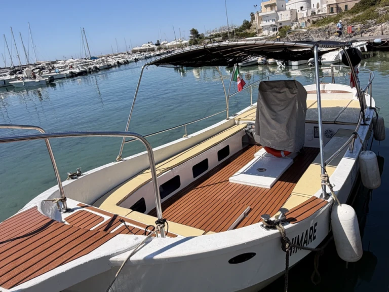 Marilor Gozzo 870 charter bareboat or captained in  Santa Maria di Leuca