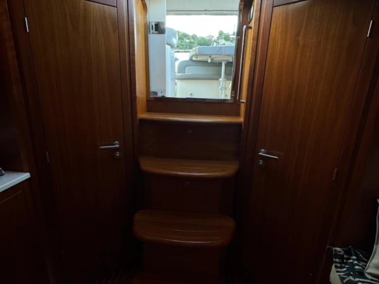 Boat rental Raffaelli 42 in Naples on Samboat