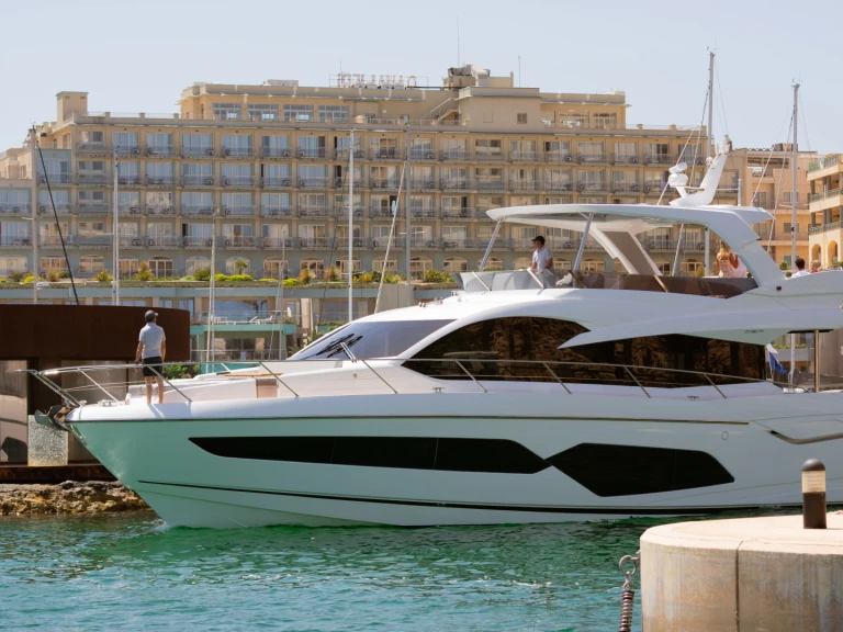 Luxury Yacht rental with or without captain Sunseeker St. Julian's