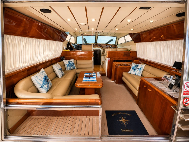 Yacht charter Cádiz cheap 175 Fly