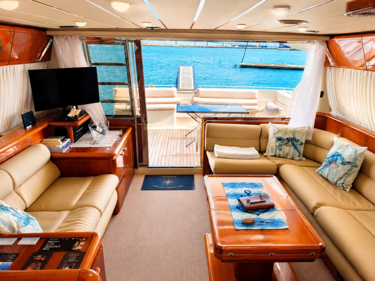 Motorboat rental in Cádiz - Ferretti 175 Fly