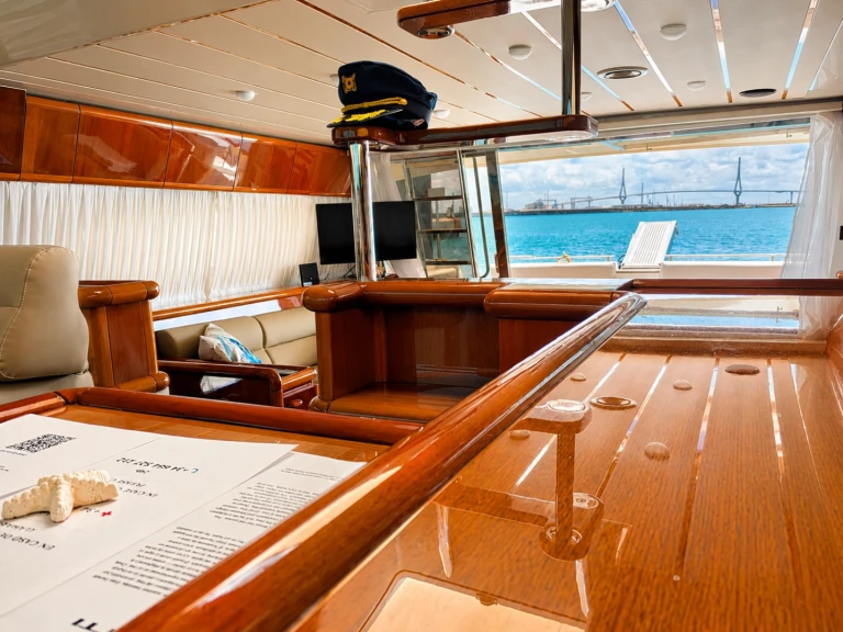 Boat rental Ferretti 175 Fly in Cádiz on Samboat