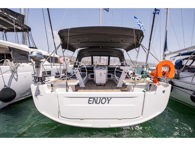 Bénéteau Oceanis 51.1 charter bareboat or captained in  Néa Péramos