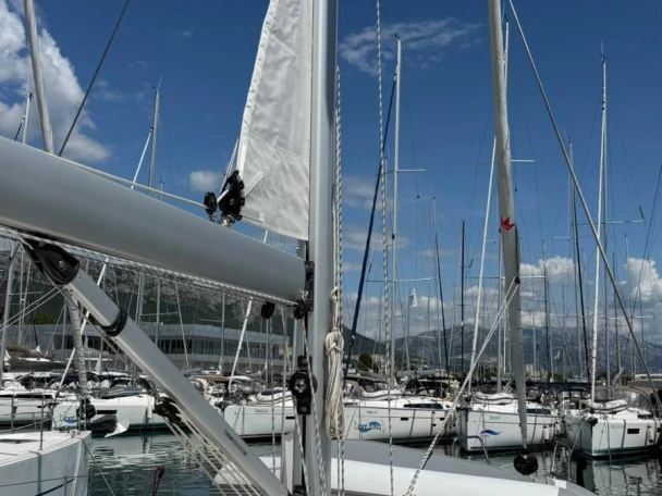 Sailboat for rent Kaštela at the best price
