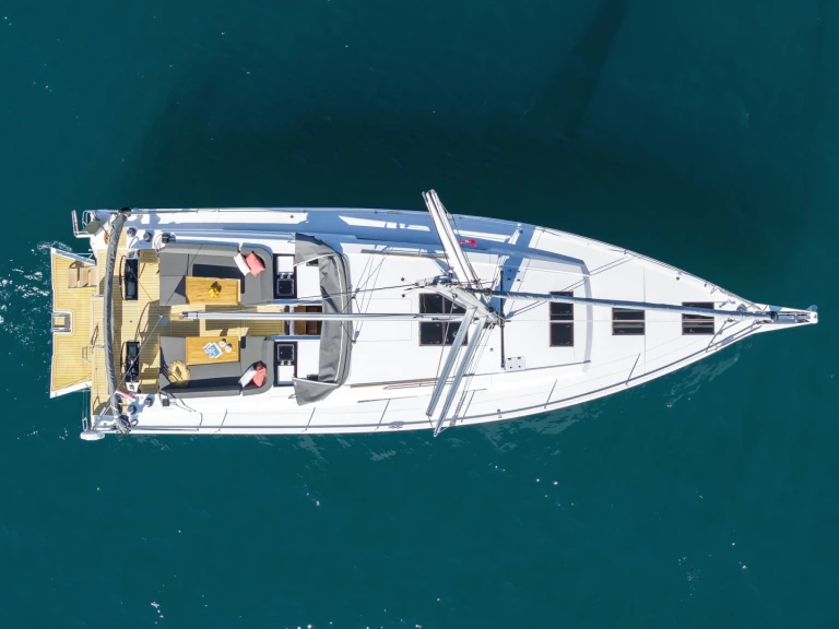 Sailboat for rent Sukošan at the best price