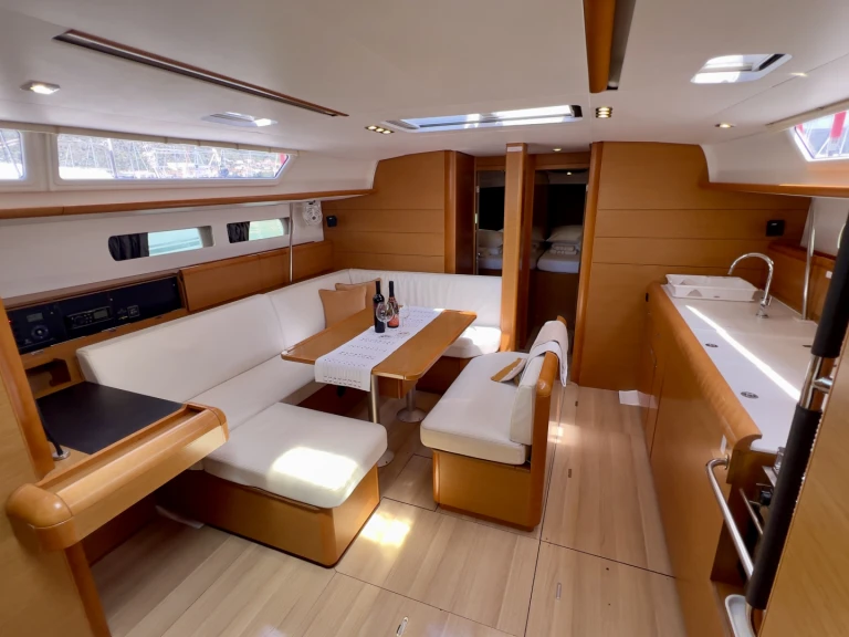 Sailboat rental in Seget Donji - Jeanneau Sun Odyssey 479