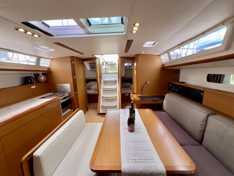 Sailboat rental with or without captain Jeanneau Seget Donji