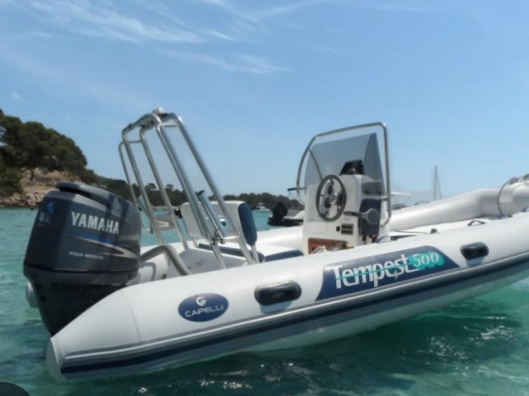 Capelli Capelli 500 in Golfe-Juan on SamBoat