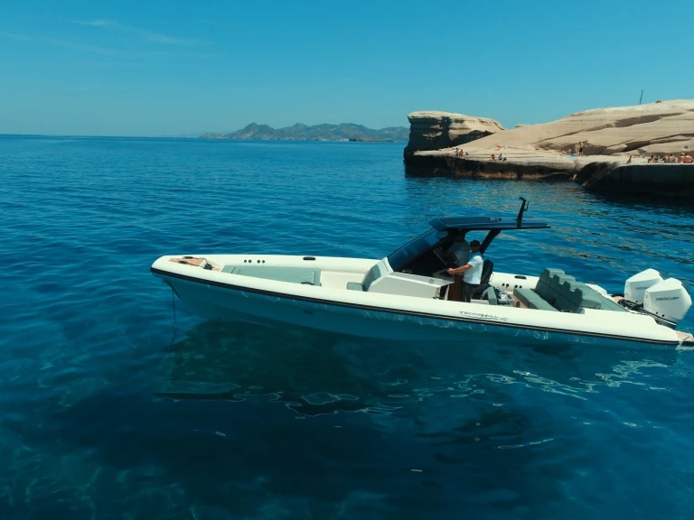 Yacht charter Kýthnos (City) cheap GTX