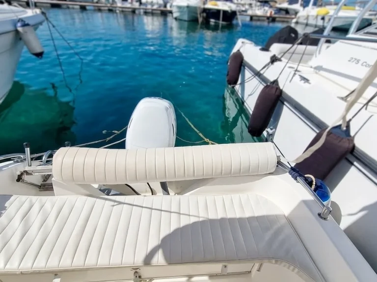 Bareboat Rental Motorboat Marinello with a boat licence