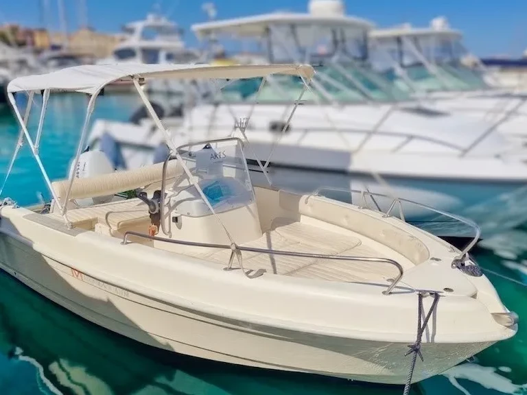 Motorboat for rent Porto di Alghero at the best price