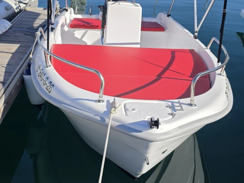 Boat rental Estable Estable 415 Consola in Alicante on Samboat