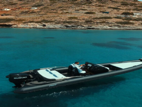 Fost Obsession 8,60 charter bareboat or captained in  Kýthnos (City)