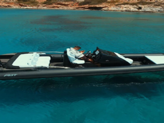 Fost Obsession 8,60 in Kýthnos (City) on SamBoat