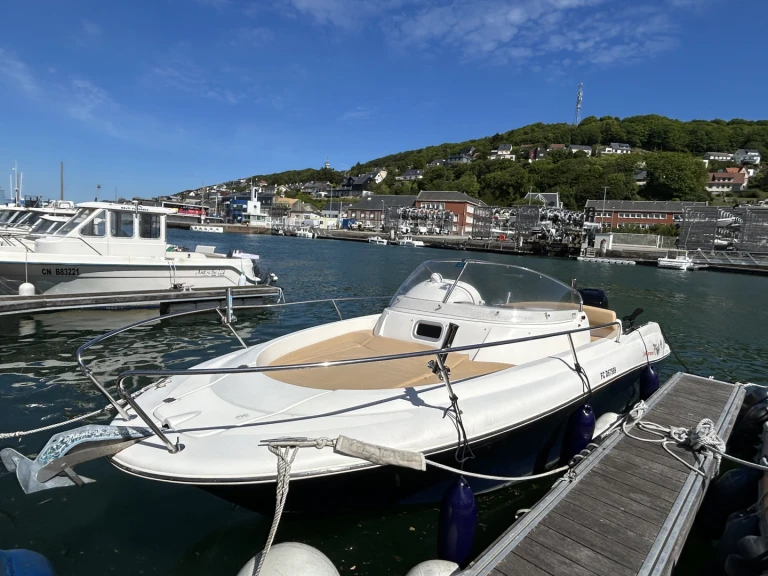 Motorboat rental with or without captain Jeanneau Fécamp