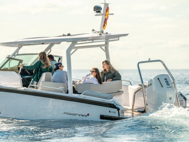 Bareboat Rental Motorboat Axopar with a boat licence