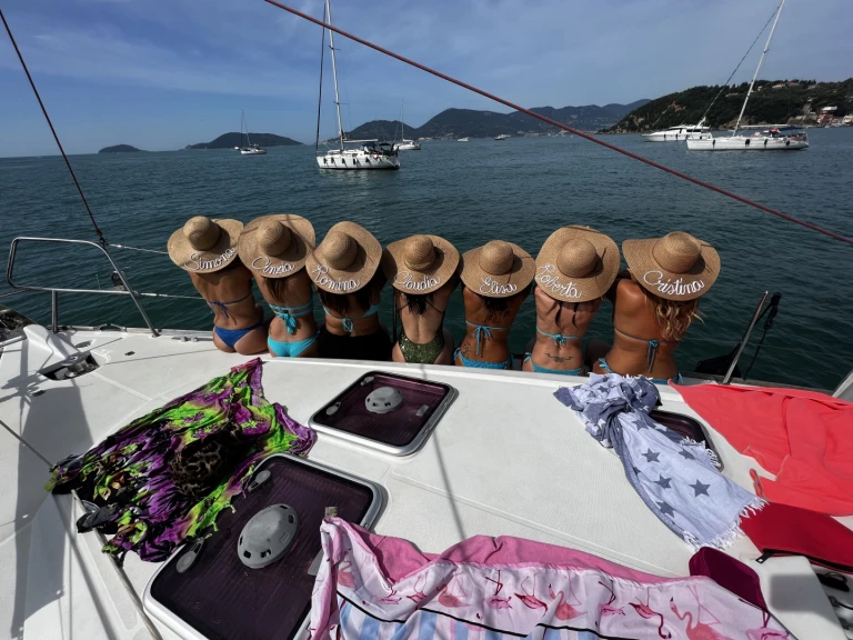 Boat rental Jeanneau Sun Odyssey 44i in La Spezia on Samboat