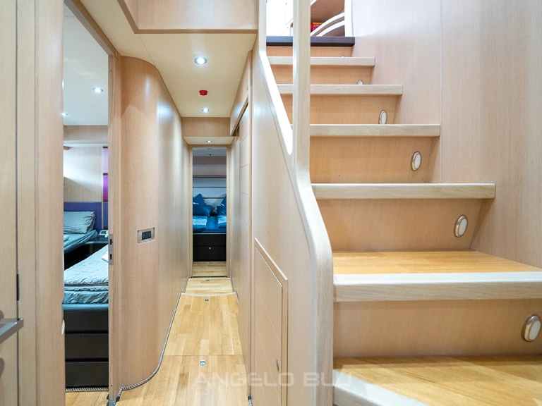 Bareboat Rental Luxury Yacht Maiora with a boat licence