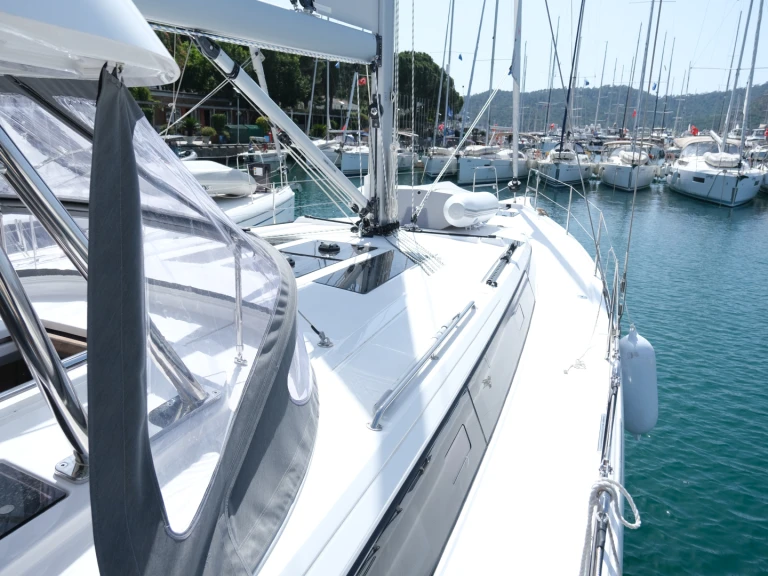 Bareboat Rental Sailboat Bavaria with a boat licence