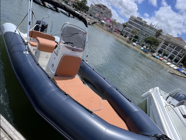 Rent a Bombard Sunrider 650 Arcachon