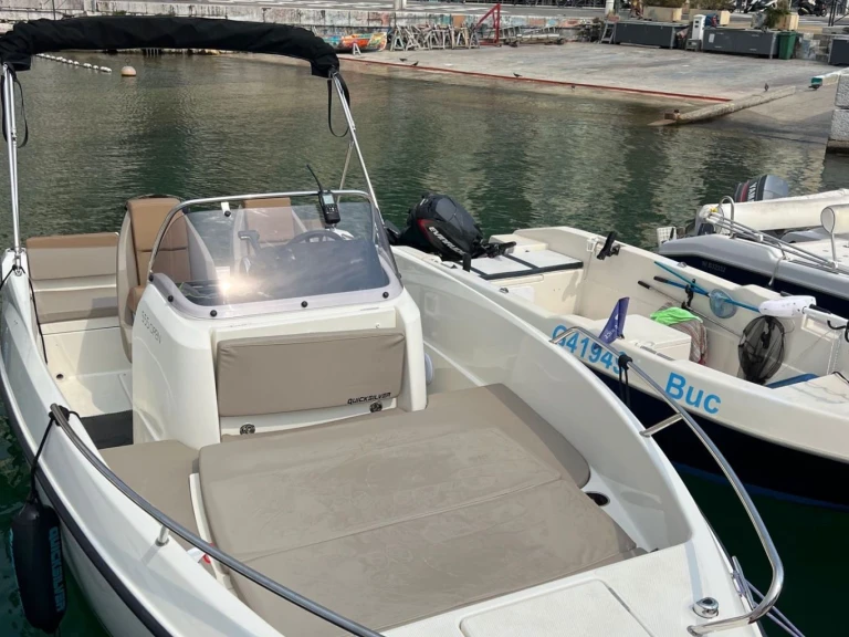 Quicksilver Quicksilver 555 Open in Villefranche-sur-Mer on SamBoat