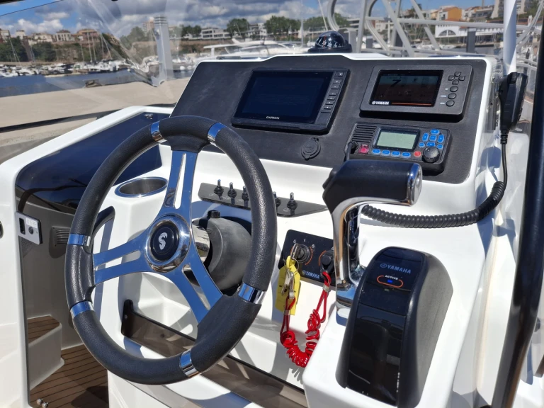 Boat rental Bénéteau Flyer 7 SUNdeck in Marina de Palamós on Samboat