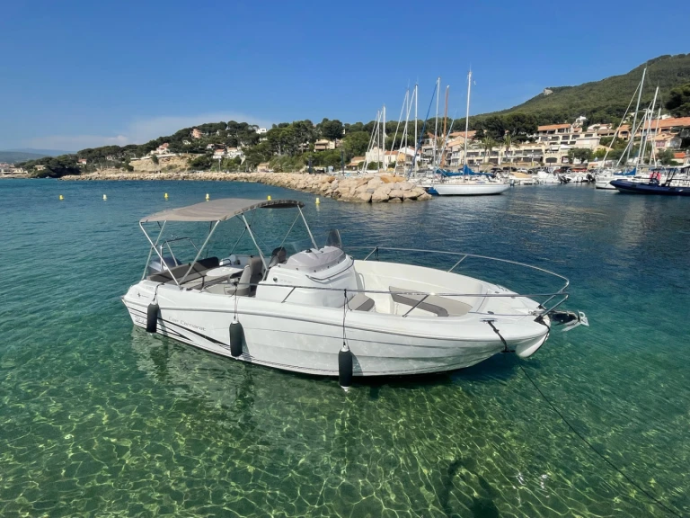 Jeanneau Cap Camarat 7.5 CC charter bareboat or captained in  La Madrague
