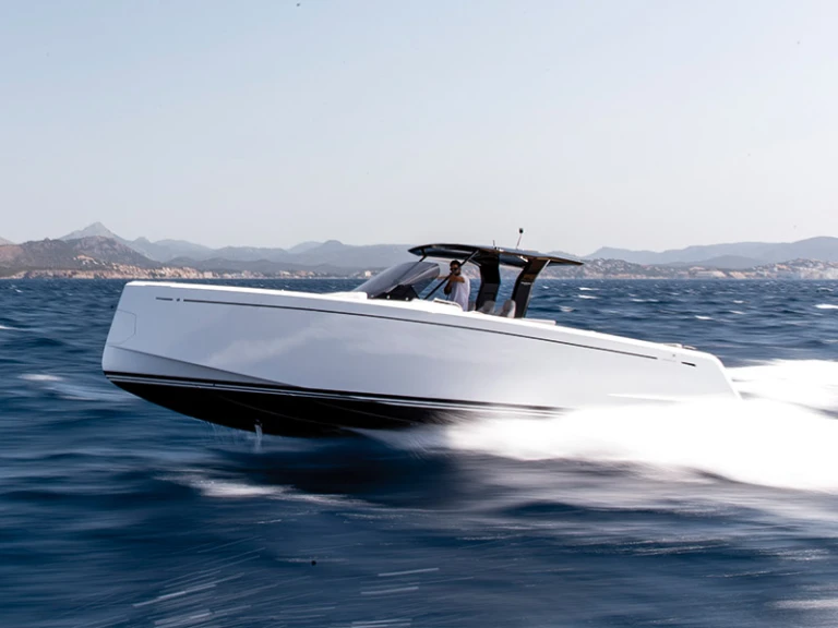 Rent a Pardo Yachts Pardo 38 Šibenik
