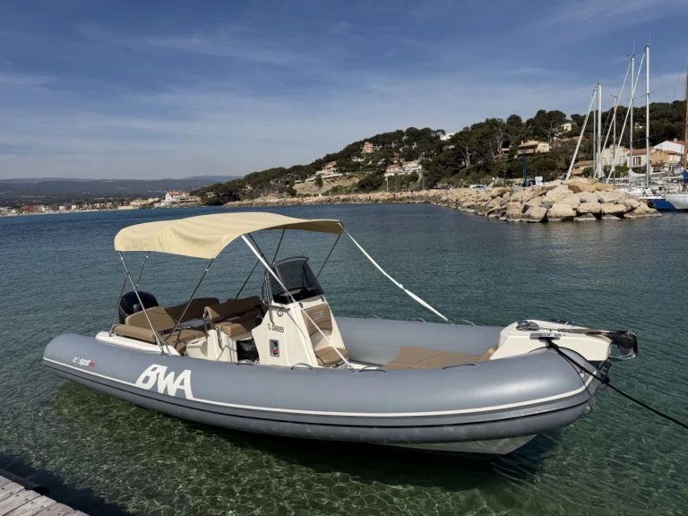 Yacht charter La Madrague cheap Sport 22 GT