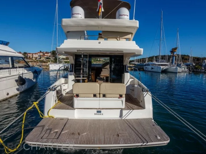 Boat rental Bavaria Virtess 420 Fly in Punat on Samboat