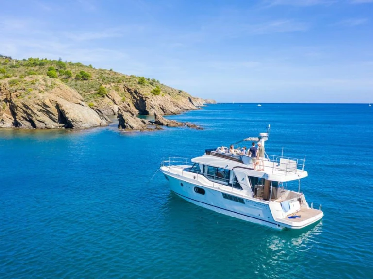 Bénéteau Swift Trawler 41 Fly charter bareboat or captained in  Punat