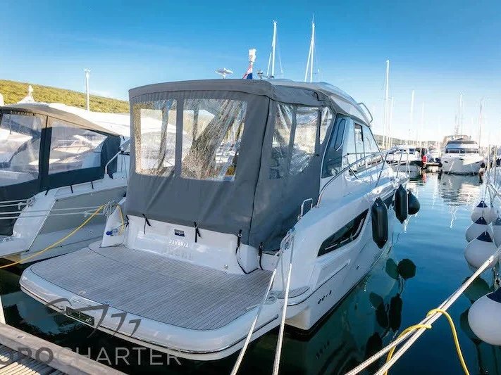 Yacht charter Punat cheap Bavaria 33 Sport HT