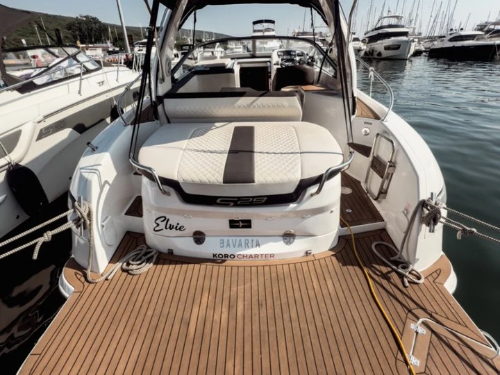 Motorboat rental in Punat - Bavaria Bavaria S29