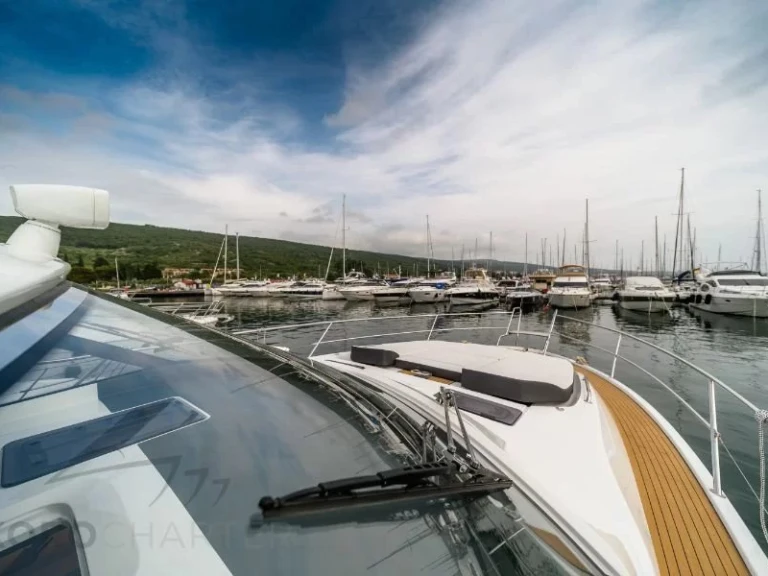 Luxury Yacht rental in Punat - Bavaria Bavaria S45 Coupe