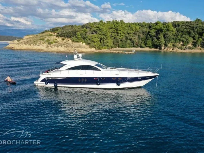 Yacht charter Punat cheap Fairline Targa 62