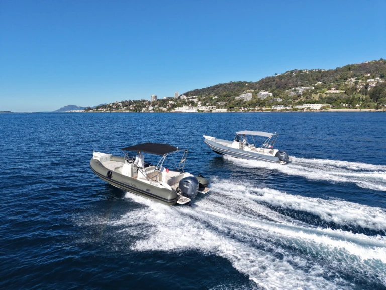 Motorboat rental in Golfe-Juan - Capelli Tempest 775