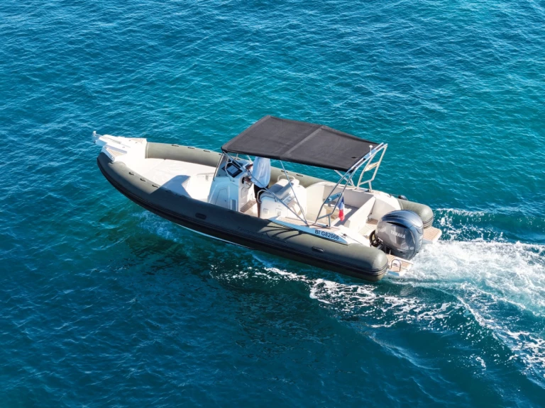 Motorboat rental with or without captain Capelli Golfe-Juan
