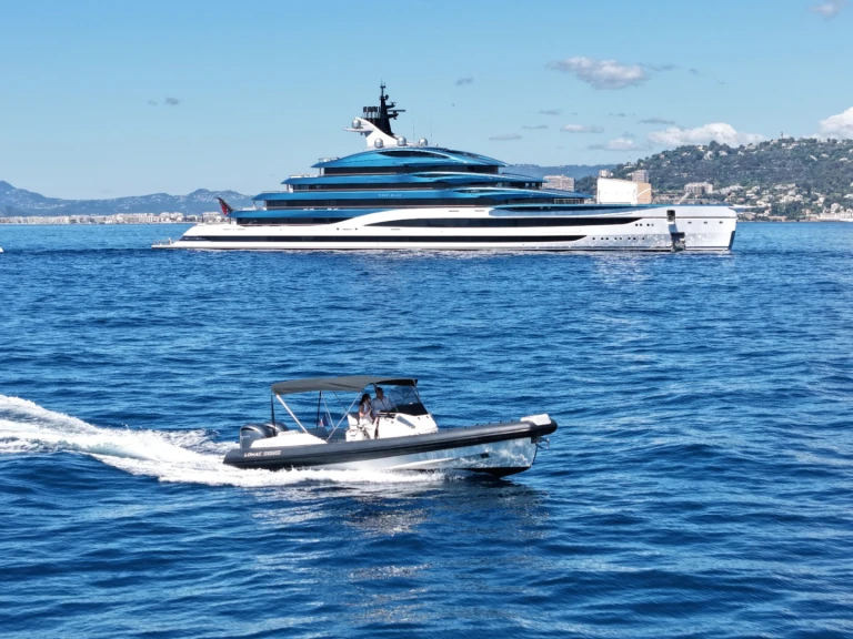 Lomac Gran Turismo 10.5 in Cannes on SamBoat