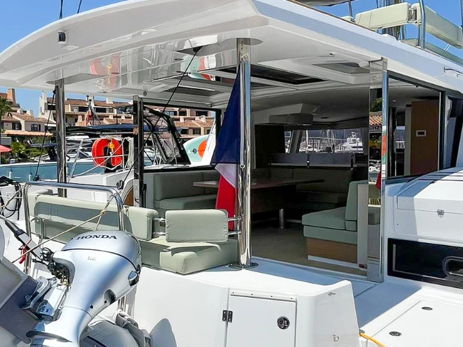 Catamaran for rent Hyères at the best price