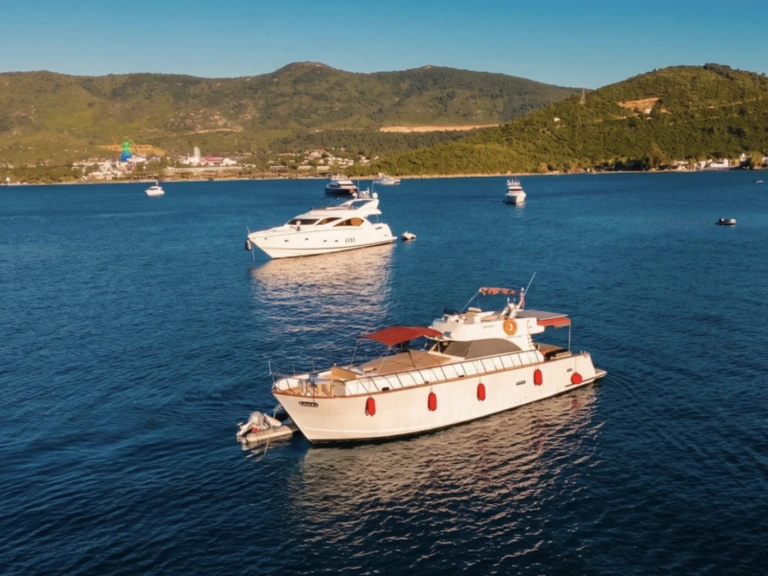 Motorboat for rent Bodrum at the best price