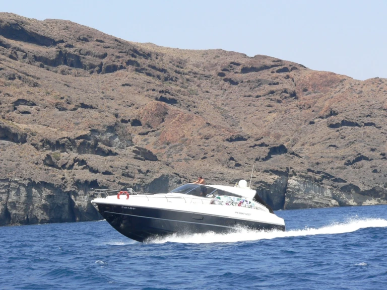 Bareboat Rental Luxury Yacht PRIMATIST By Bruno Abbate with a boat licence