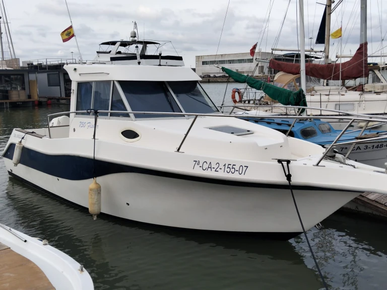 Boat rental SanRemo 750 FISHER in Spain on Samboat