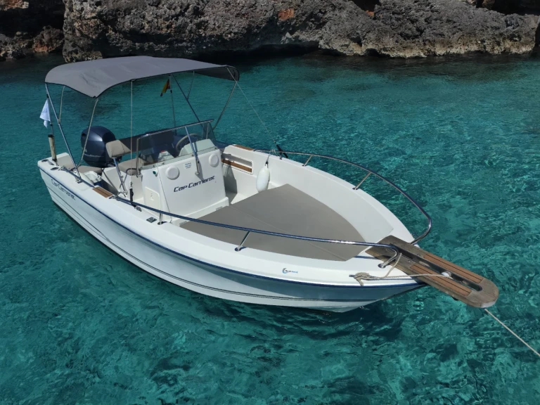 Rent a Jeanneau Cap Camarat 575 Mahón