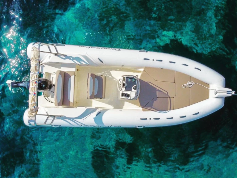Yacht charter Cannigione cheap Tempest 600