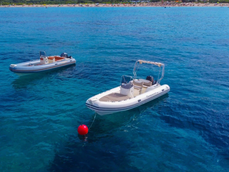 RIB rental in Cannigione - Capelli Tempest 600