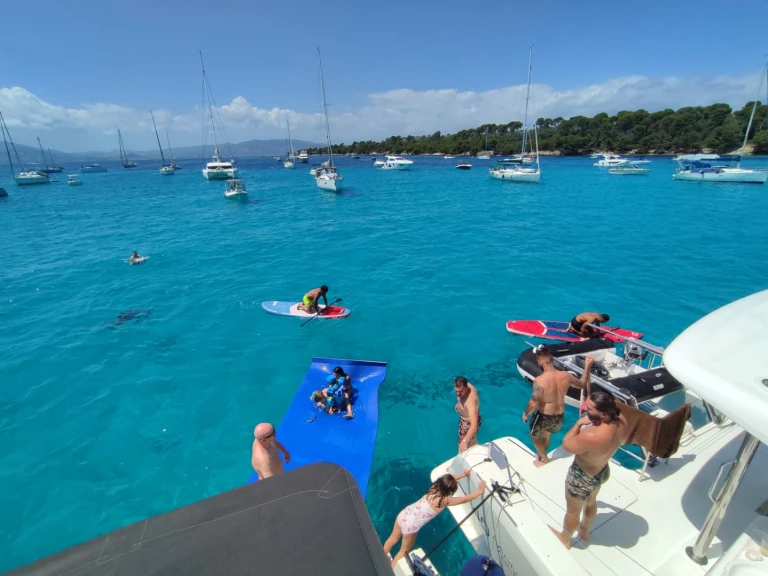 Motorboat rental in Cannes - Lagoon Lagoon 40 Motor Yacht